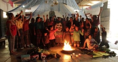 FOTOS: ACUERPAMIENTO MUNDIAL “JUSTICIA PARA BERTA CÁCERES Y EL RÍO GUALCARQUE” FOTOS: ACUERPAMIENTO MUNDIAL “JUSTICIA PARA BERTA CÁCERES Y EL RÍO GUALCARQUE”